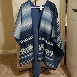 Reversible soft drape coat